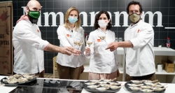 Díaz Ayuso presenta a los chefs Daniel Ochoa y Luis Moreno como embajadores de Alimentos de Madrid
