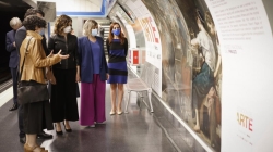 Díaz Ayuso presenta las nuevas pinturas que decoran la Estación del Arte de Metro