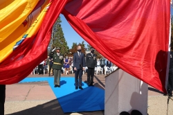 La bandera de España ondea desde hoy en todos los accesos de entrada a Majadahonda