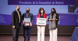 Díaz Ayuso recibe el Premio Empresarial Ciudad de Tres Cantos