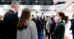 Díaz Ayuso acompaña a los Reyes en la inauguración de FITUR, donde Madrid se presenta como un amplio abanico de experiencias turísticas
