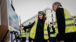 Díaz Ayuso comprueba el avance de las obras de la Puerta del Sol y su entorno