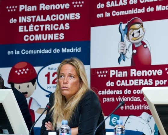 La Comunidad coordina un proyecto piloto para que los vehículos puedan repostar gas natural en los domicilios