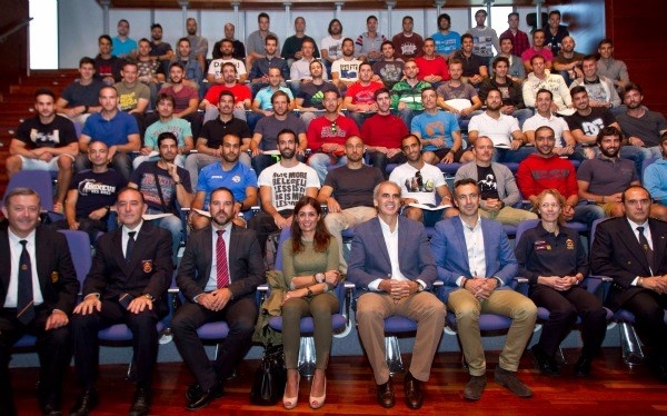 Los 61 aspirantes a bomberos de la Comunidad de Madrid comienzan el curso de capacitación