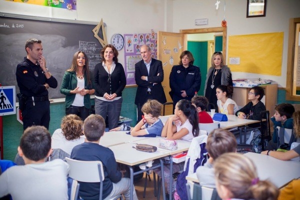 Los Agentes Tutores trabajan con la comunidad escolar aspectos preventivos de seguridad, redes sociales y acoso escolar