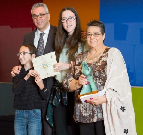 La región reconoce a personas y entidades que contribuyen al bienestar de los niños madrileños