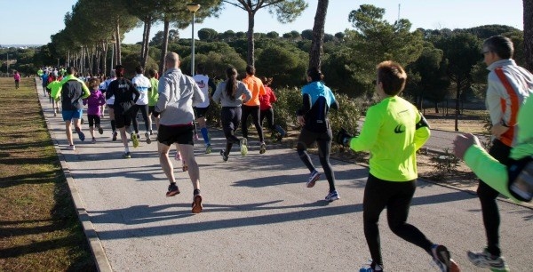 Una carrera solidaria contra la violencia sexual en África recorrerá el domingo el Monte del Pilar