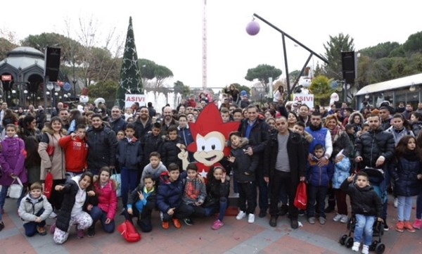 La Comunidad entrega 1.000 entradas para el Parque de Atracciones