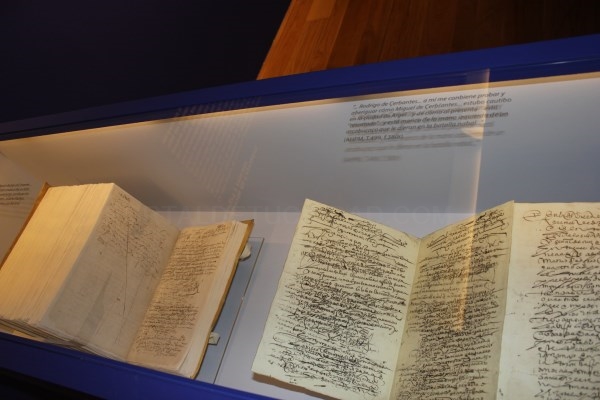 Se expone documentos privados de Cervantes en el Complejo 'El Águila'