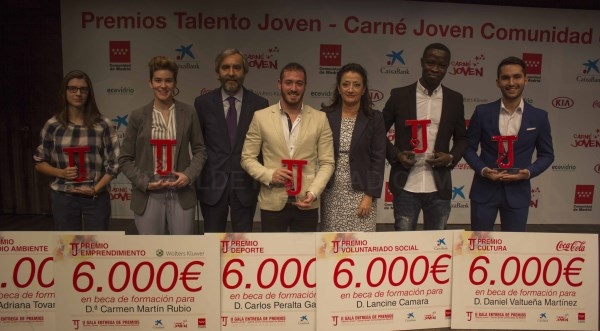 Los II Premios Talento Joven-Carné Joven reconocen la trayectoria de cinco jóvenes