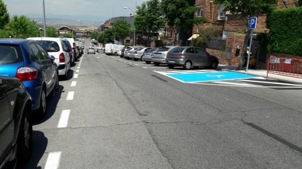 El Ayuntamiento aumenta las plazas de aparcamiento en la zona de Los Alcaldes e implanta el SER en La Ermita