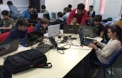 El Ayuntamiento promueve cursos y talleres de música, inglés, tecnología, informática y voluntariado para jóvenes