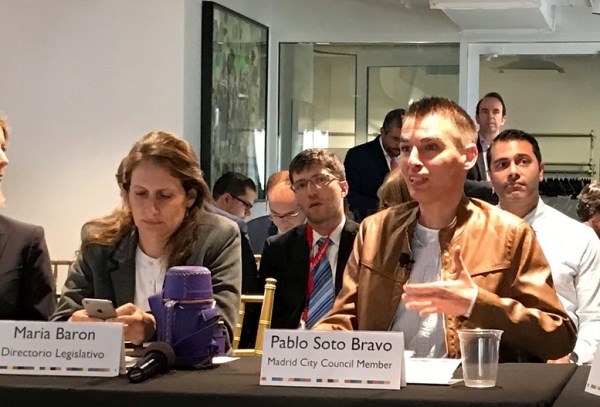 Soto comparte la experiencia de Decide Madrid con ministros de una decena de países