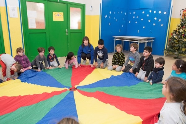 El colegio Antonio Machado abre sus puertas para acoger las actividades de los “Días sin Cole”