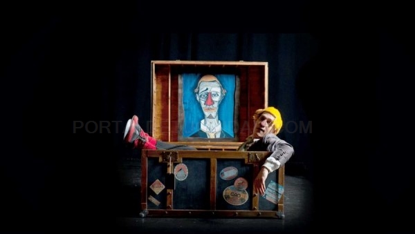 La Casa de la Cultura acoge un espectáculo familiar de teatro-circo con música en directo.