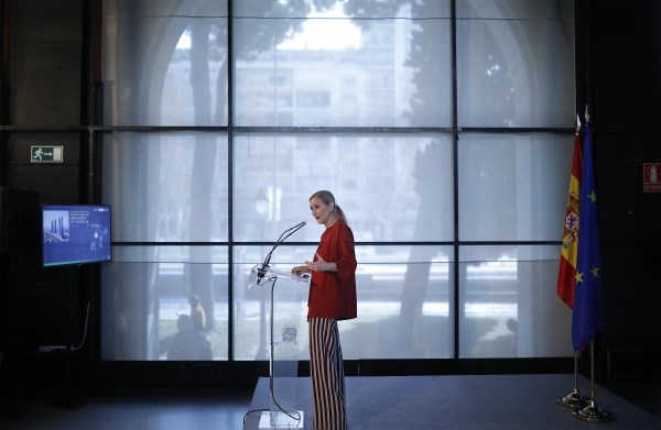 Cifuentes considera el Plan de Cercanías muestra del compromiso del Gobierno con la región.
