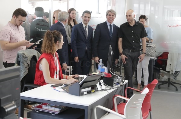 Garrido pone la Oficina de Atención al Refugiado a disposición de los inmigrantes del buque Aquarius.