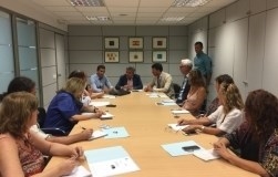 8 El Ayuntamiento constituye una mesa de trabajo para la elaboración de la RPT municipal