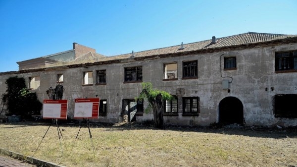 La Comunidad de Madrid va a recuperar un edificio del casco histórico de Alcalá de Henares como pabellón multiusos para los juzgados de la localidad.