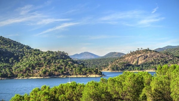 Las reservas de agua marcan récord histórico en el nuevo año hidrológico.