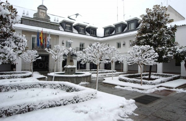 El Ayuntamiento publica un bando informativo sobre inclemencias invernales.