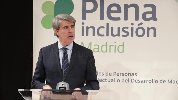Garrido subraya el compromiso regional con las personas con discapacidad y sus familias.