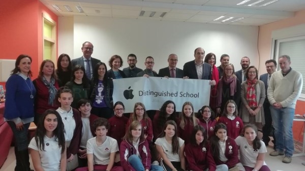 Apple distingue al CEIPSO Santo Domingo por su implementación de la tecnología.