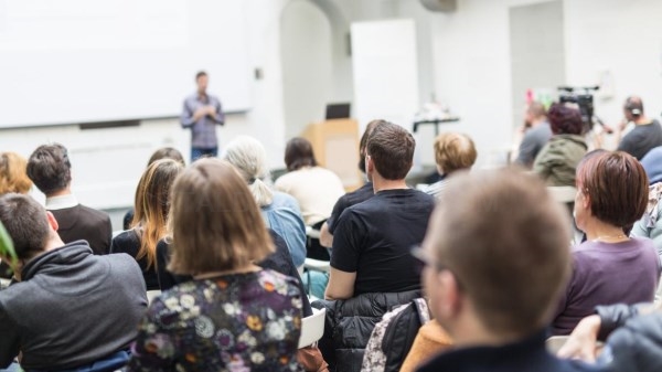 200 docentes de la Comunidad de Madrid participan en cursos de formación para incentivar las vocaciones científicas.