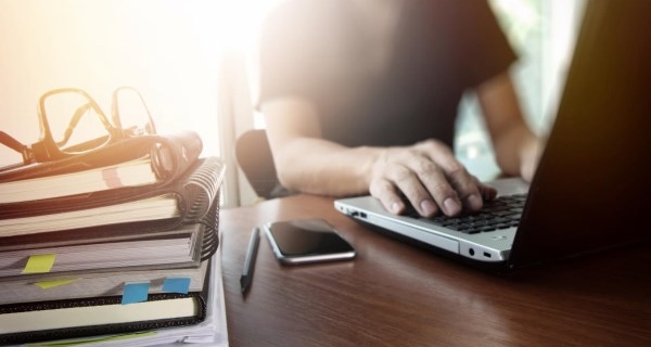 Nueva oferta de cursos online gratuitos para jóvenes durante el mes de julio