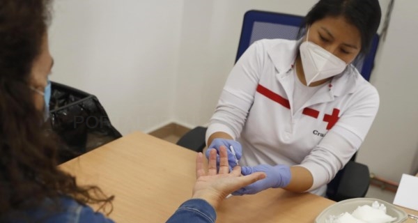 Comenzamos a realizar test de COVID-19 a alrededor de 100.000 docentes madrileños