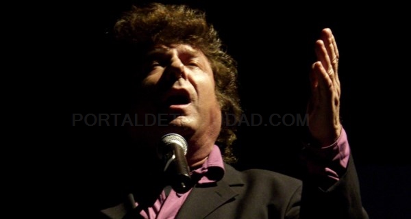 Dedicamos una exposición fotográfica a la figura del cantaor y compositor Enrique Morente