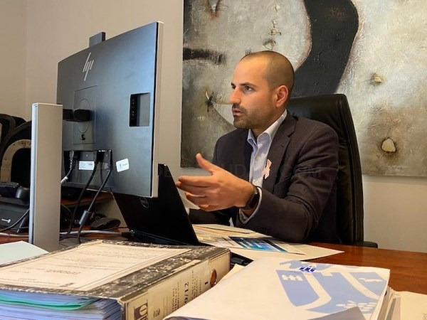 Álvarez Ustarroz defiende la formación como herramienta para alcanzar “metas y aspiraciones profesionales”
