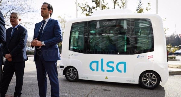 Estrenamos el servicio de bus sin conductor para transporte universitario