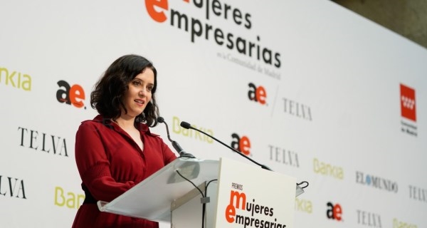 Díaz Ayuso defiende “la valentía y riesgo de ser empresario frente a quienes lo demonizan”
