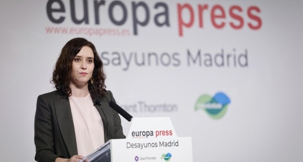 Díaz Ayuso anuncia la puesta en marcha de una estrategia integral de cuidados en el post-COVID