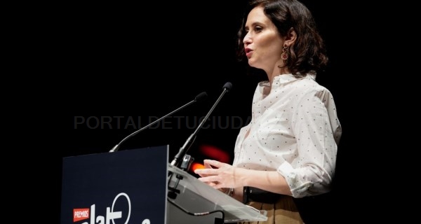 Díaz Ayuso recibe el reconocimiento de los Premios Platino por apoyar cine y cultura iberoamericana