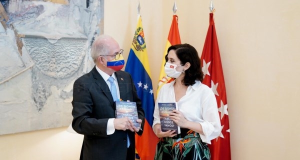 Díaz Ayuso destaca las “importantes lecciones” de Ledezma