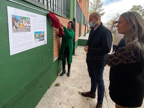 El alcalde de Majadahonda inaugura ‘El Ágora’ del Instituto Leonardo Da Vinci