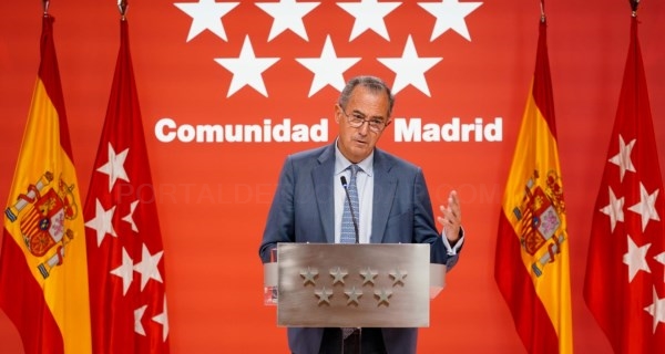 La Comunidad advierte de que seguirá defendiendo la zona única escolar frente a la intención del Gobierno central de eliminar la libertad para elegir