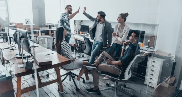 La Comunidad de Madrid convoca la primera edición de los Premios Emprendimiento Joven para apoyar la innovación y el compromiso social