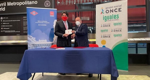 La Comunidad de Madrid presenta la primera Guía en braille de la red de Metro