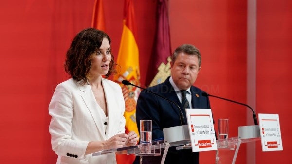 Díaz Ayuso tras renovar con Castilla-La Mancha el convenio para el abono transporte: “Es un ejemplo de convivencia, somos un gran país y hay que cohes