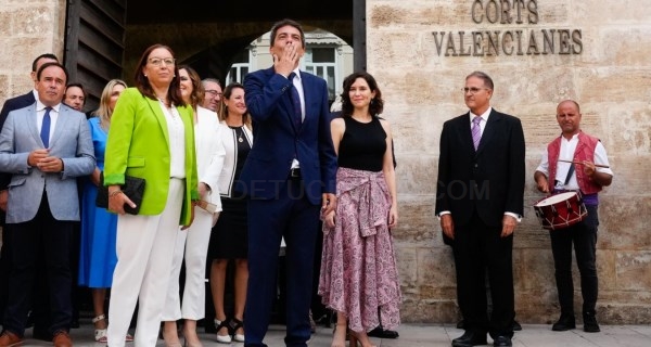 Díaz Ayuso acompaña a Mazón en su toma de posesión y confía en revitalizar el eje Madrid- Valencia