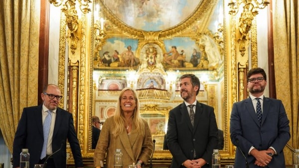La Comunidad de Madrid incorpora en tres años cerca de 350 propuestas para reducir legislación que entorpece la actividad económica