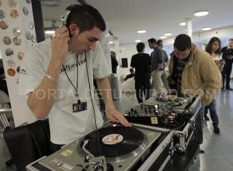 Pinchadiscos con orgullo