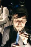 "La Orquesta de Hombres Orquesta" , interpreta a TOM WAITS
