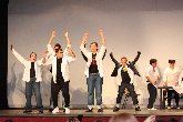 Teatro: “El zapatero y los duendes” y “Grease”.