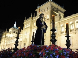 LUNES SANTO, Procesion de Amor y Misericordia del Cristo de Medinacelli