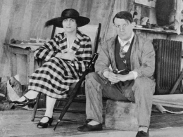 Exposición `Coco Chanel y El Arte. Más allá de la moda´