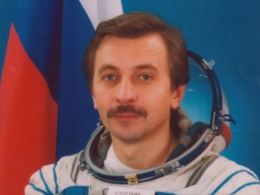 Charla con el astronauta Aleksandr Ivanovich Lazutkin